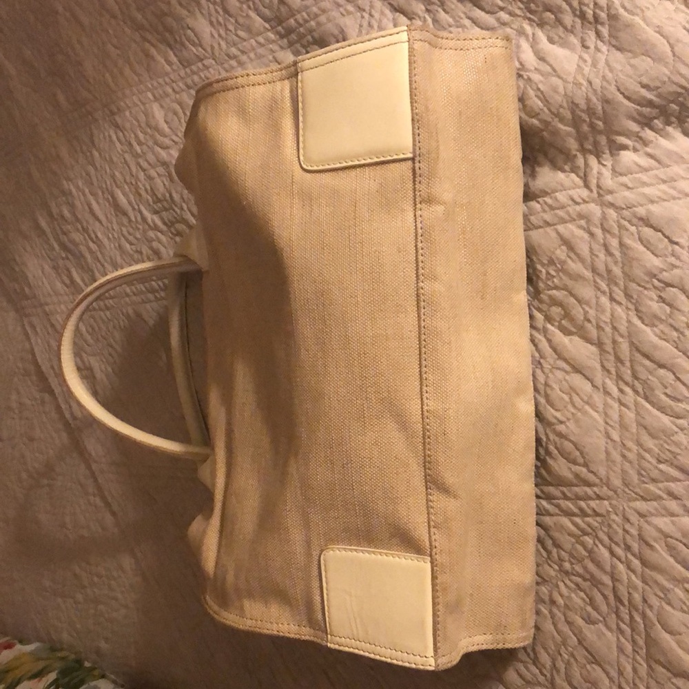 Tory Burch Linen Purse. 13” wide, 9.5” tall 5”wide. - Picture 4 of 8